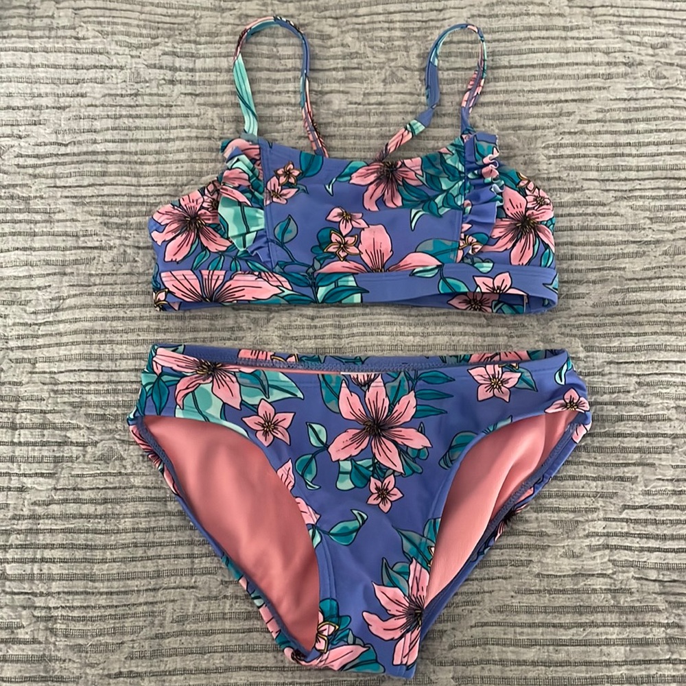 Hawaiian flowered print bikini size 4/5